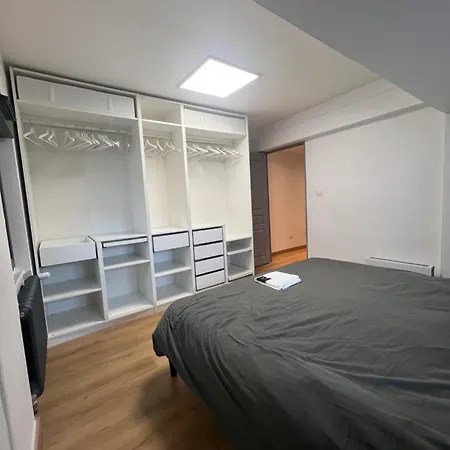 Maison 3 *